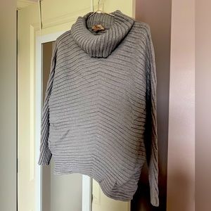 Philosophy Gray Sweater. Size L.